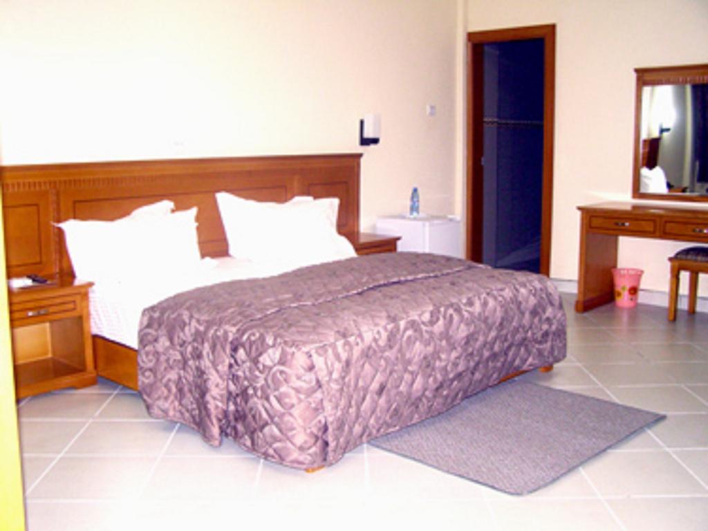 Sunset Hotel Kumasi Habitación foto